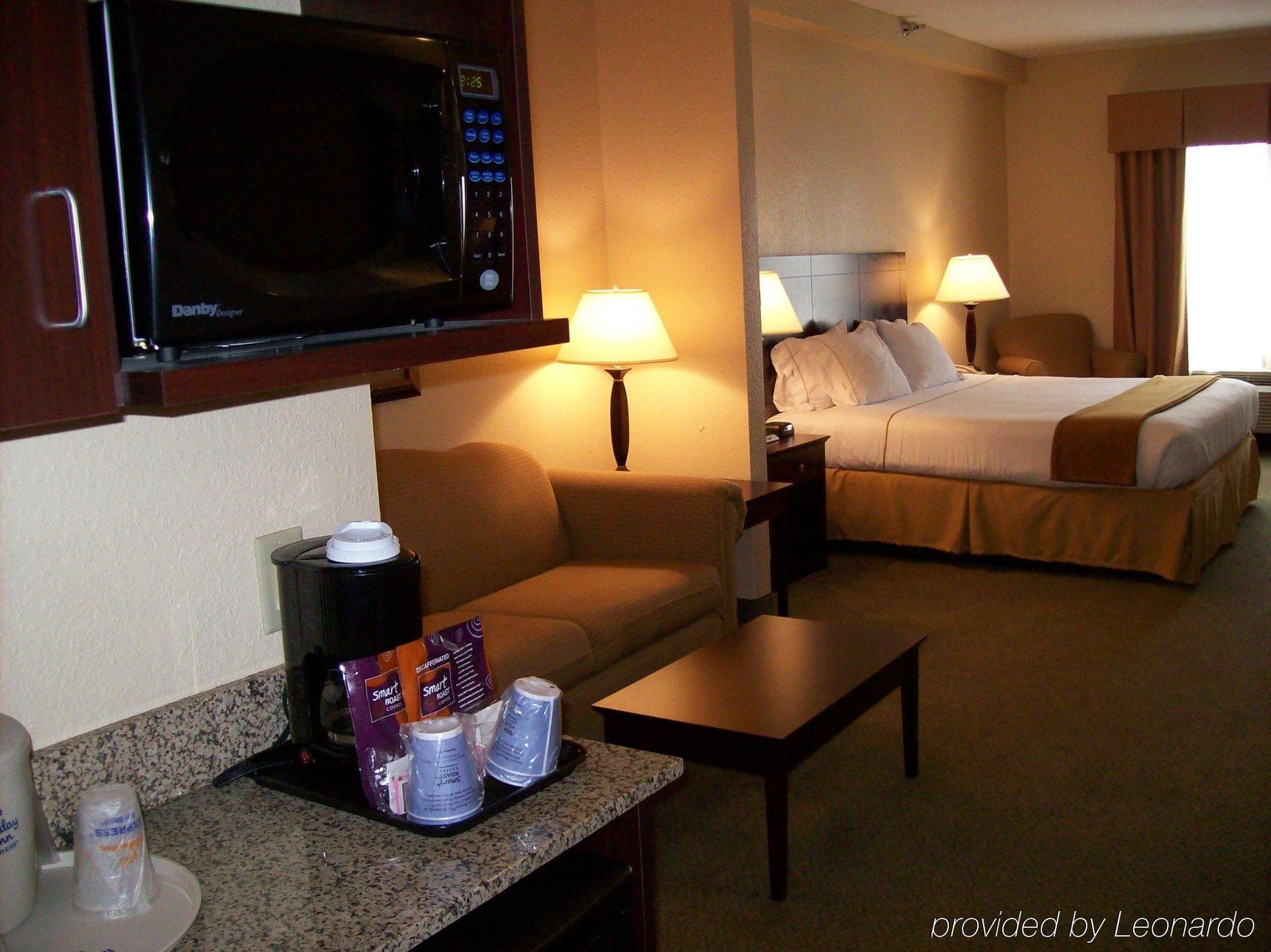 Holiday Inn Express Hotel & Suites Athens By Ihg Chambre photo